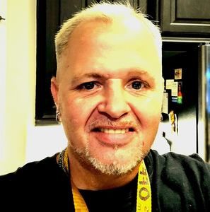 Meet your Posher, Chris